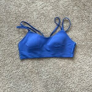 Lululemon like a cloud bra